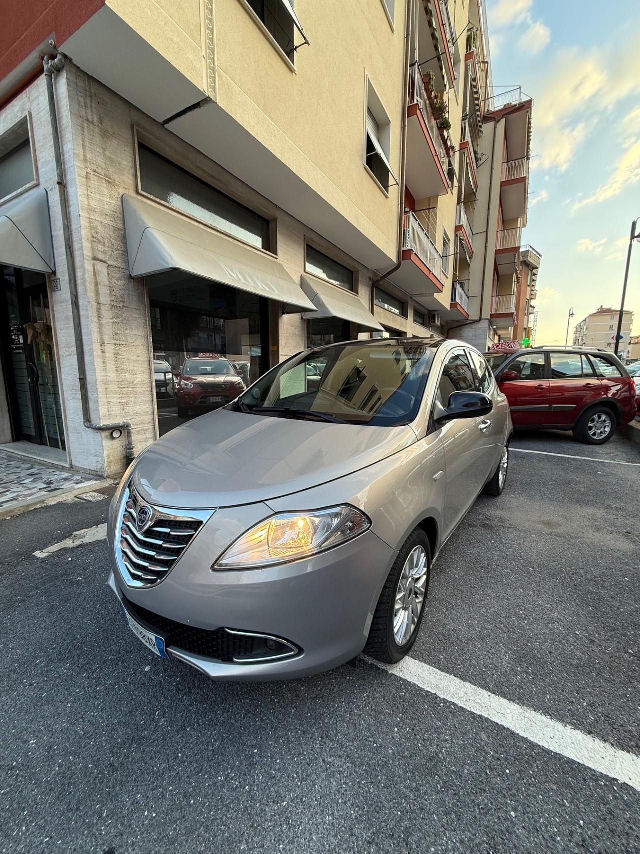 Lancia Ypsilon 1.3 MJT 16V 95 CV 5 porte S&S Elefantino