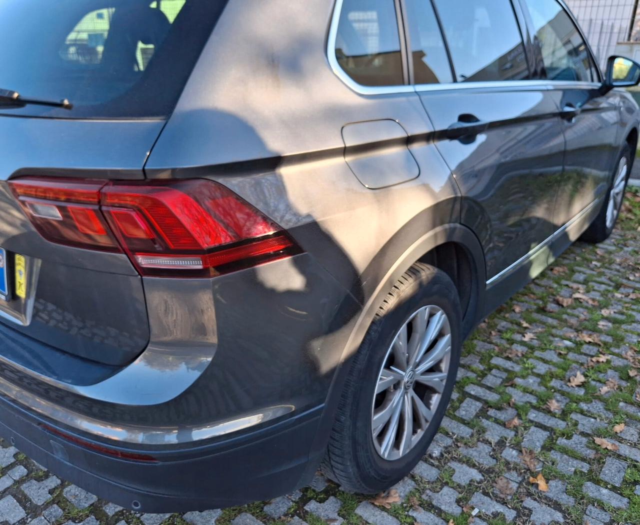 Volkswagen Tiguan 2.0 TDI SCR DSG Business BlueMotion Technology