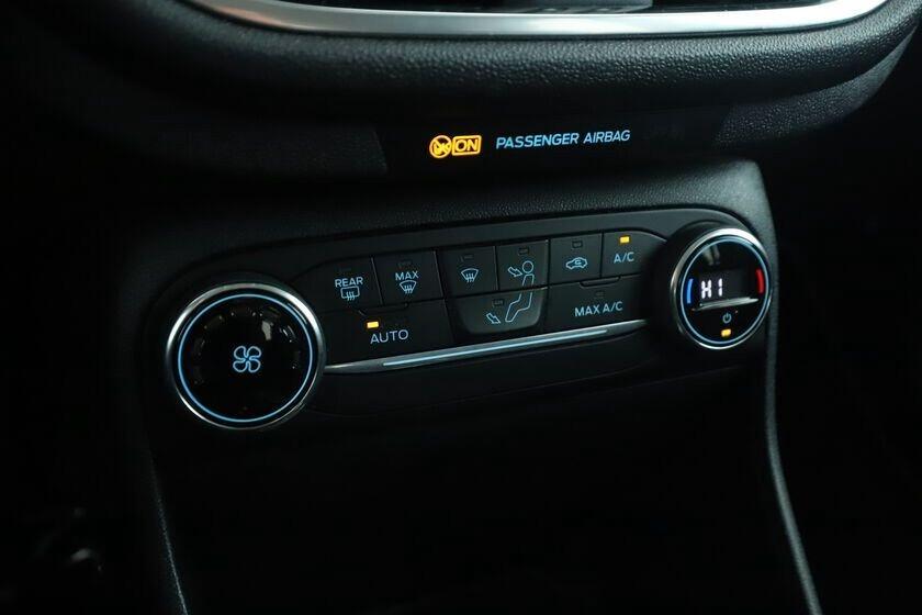 Ford Fiesta 1.5 EcoBlue 5 porte Titanium Navi/Led