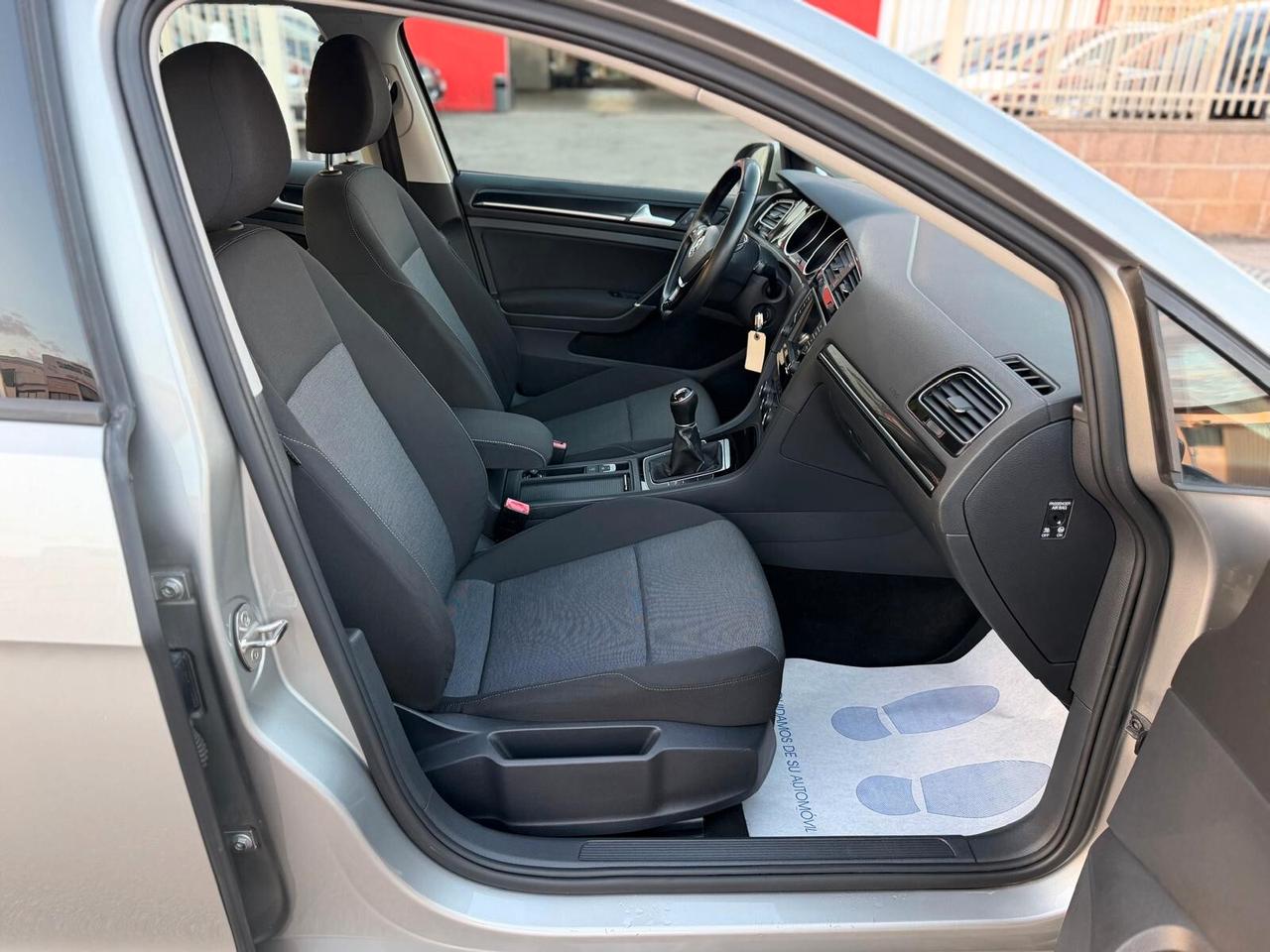 Volkswagen Golf 2.0 TDI 5p. Executive BlueMotion Technology