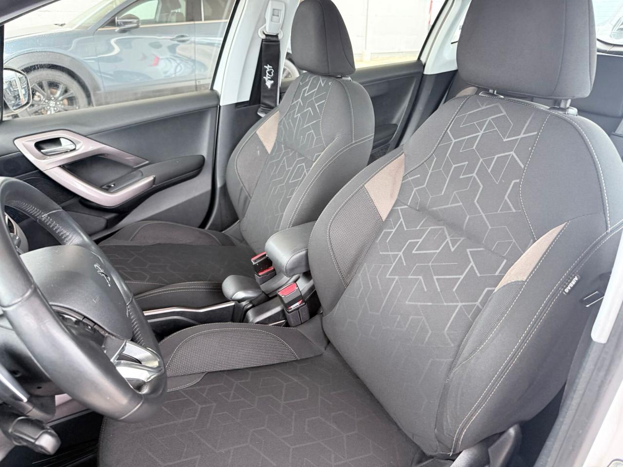 Peugeot 2008 1.6 e-HDi 92 CV Stop&Start Allure