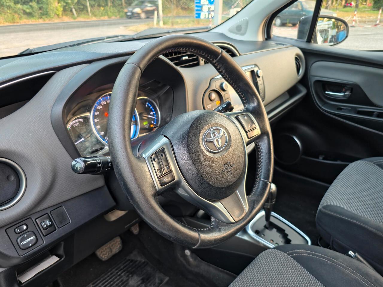 Toyota Yaris 1.5 Hybrid 5 porte Active E6B Automatico NEO 2016