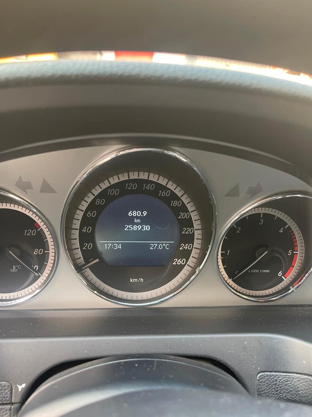 Mercedes-benz C 220 CDI S.W. BlueEFFICIENCY Avantgarde AMG