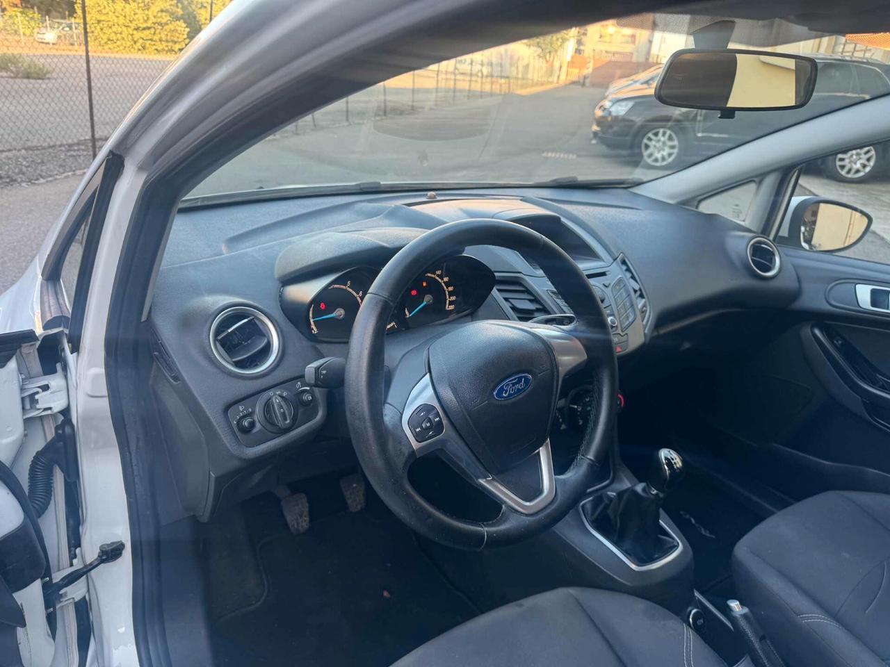Ford Fiesta 1.2 60CV 5 porte Titanium