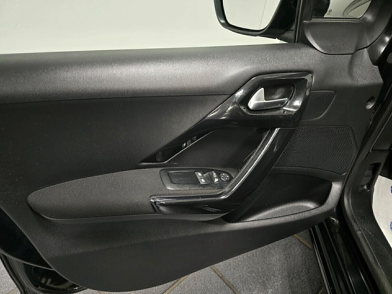 Peugeot 208 5p. 1.2 PureTech 82 Allure - NEOPATENTATI