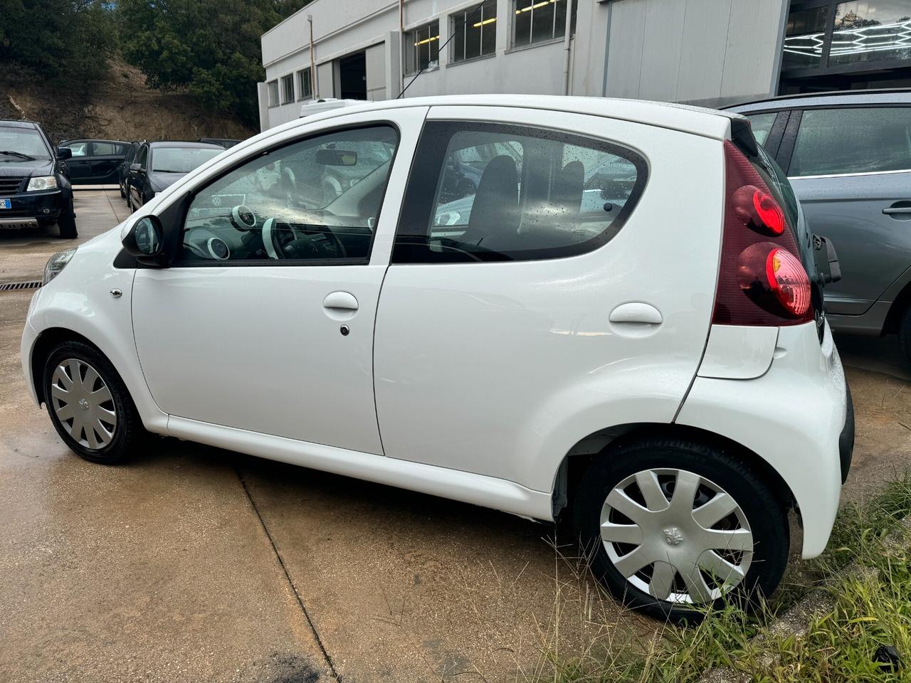 Peugeot 107 1.0 68CV 5p. Superga