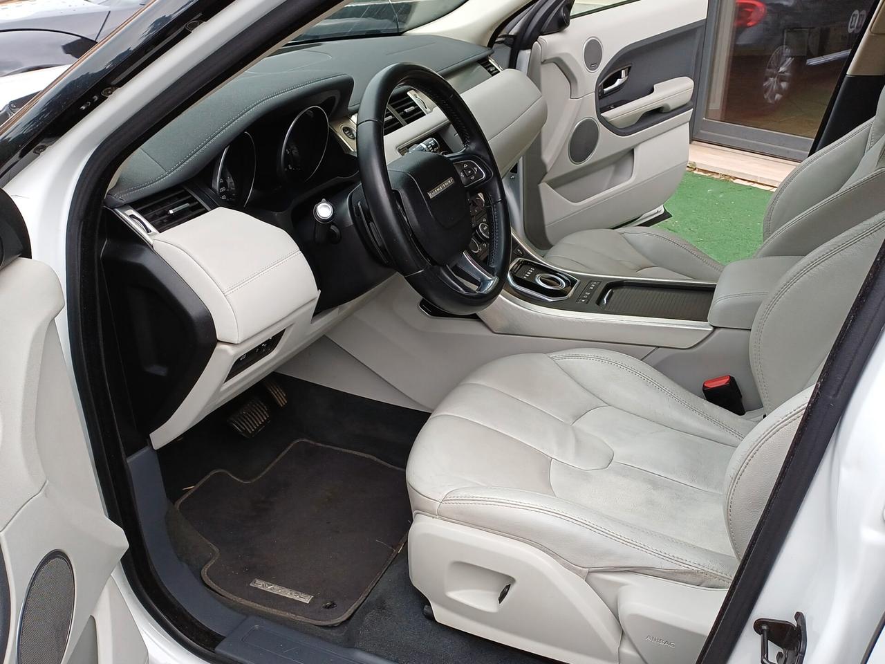 Land Rover Range Evoque 2.2 TD4 5p. Dynamic