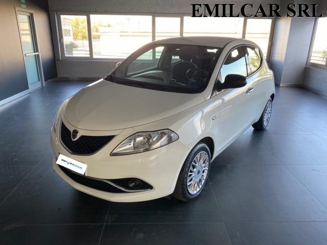 LANCIA Ypsilon 1.2 69 CV 5 porte Gold