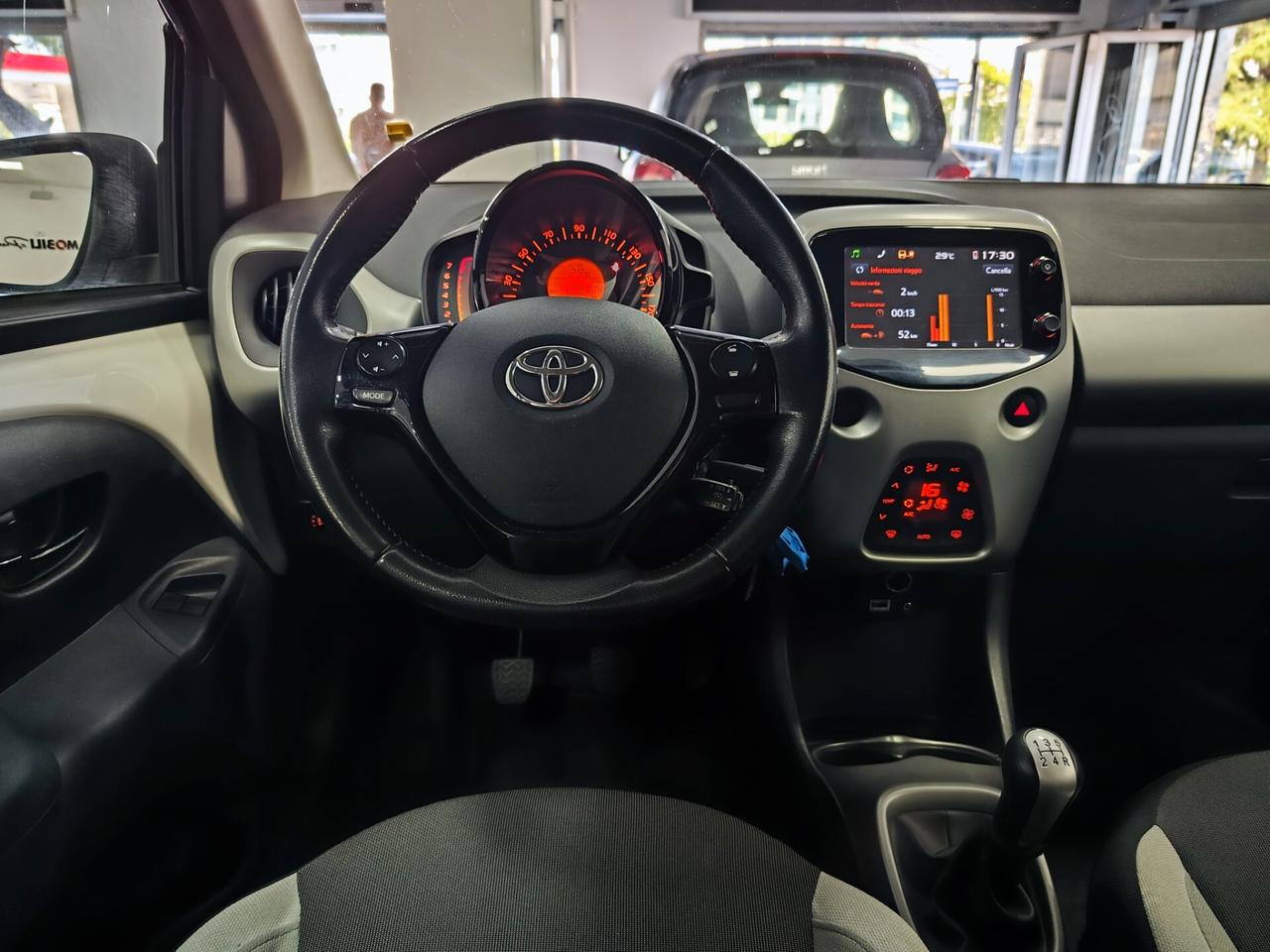 Toyota Aygo 1.0 VVT-i 69 CV 5 porte x-wave