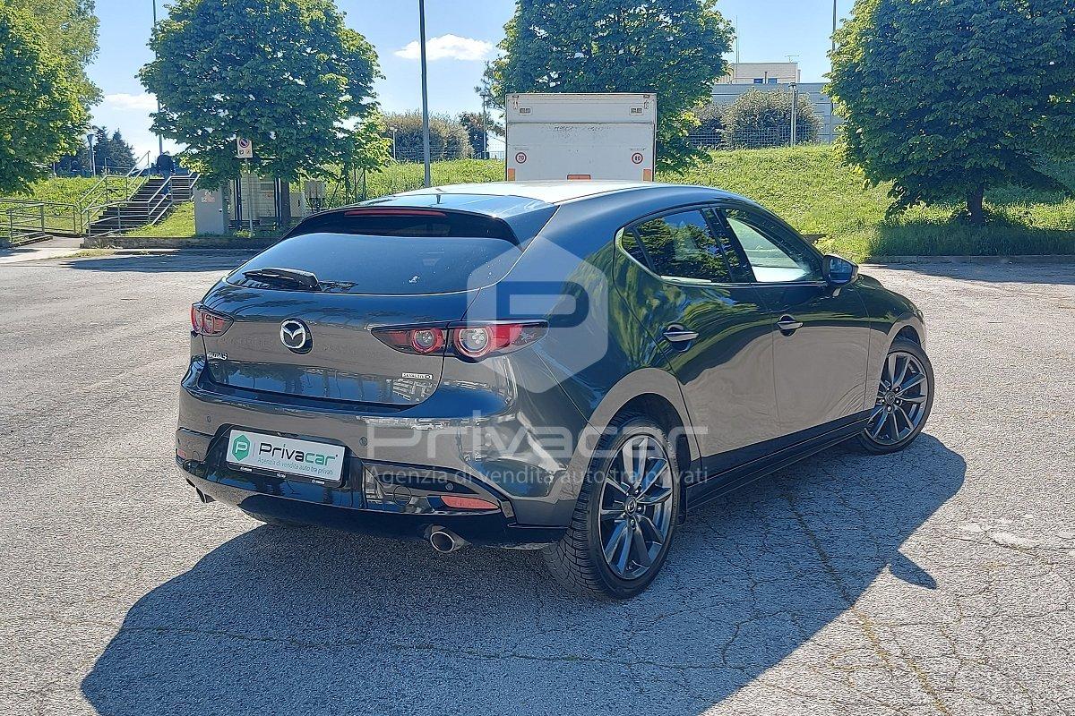 MAZDA Mazda3 1.8L Skyactiv-D Exceed