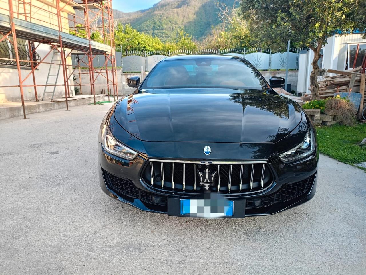 Maserati Ghibli 330 CV MHEV GT