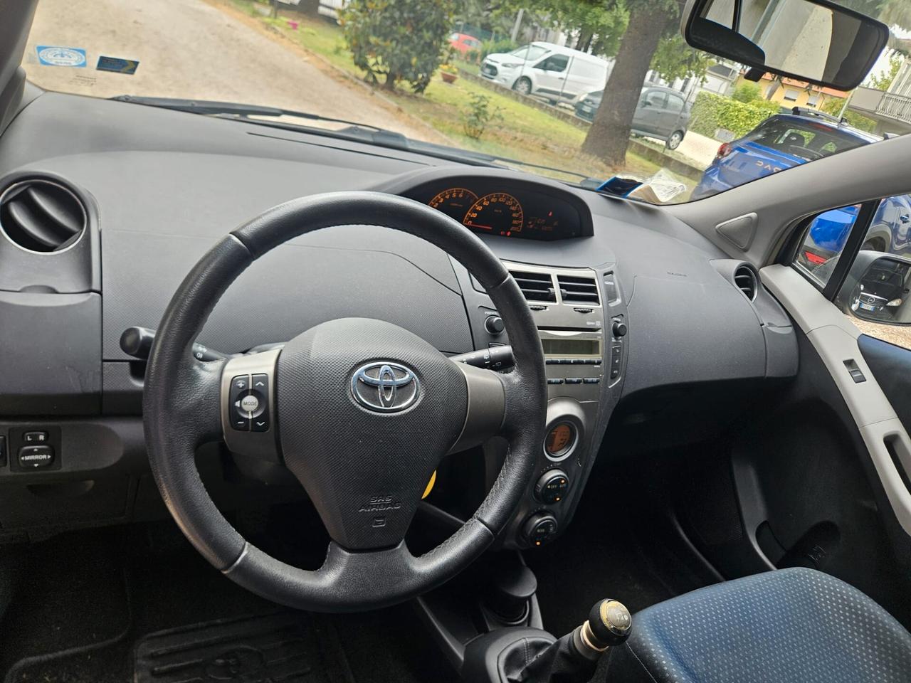 Toyota Yaris 1.0 5 porte SOLI 69.000 KM!