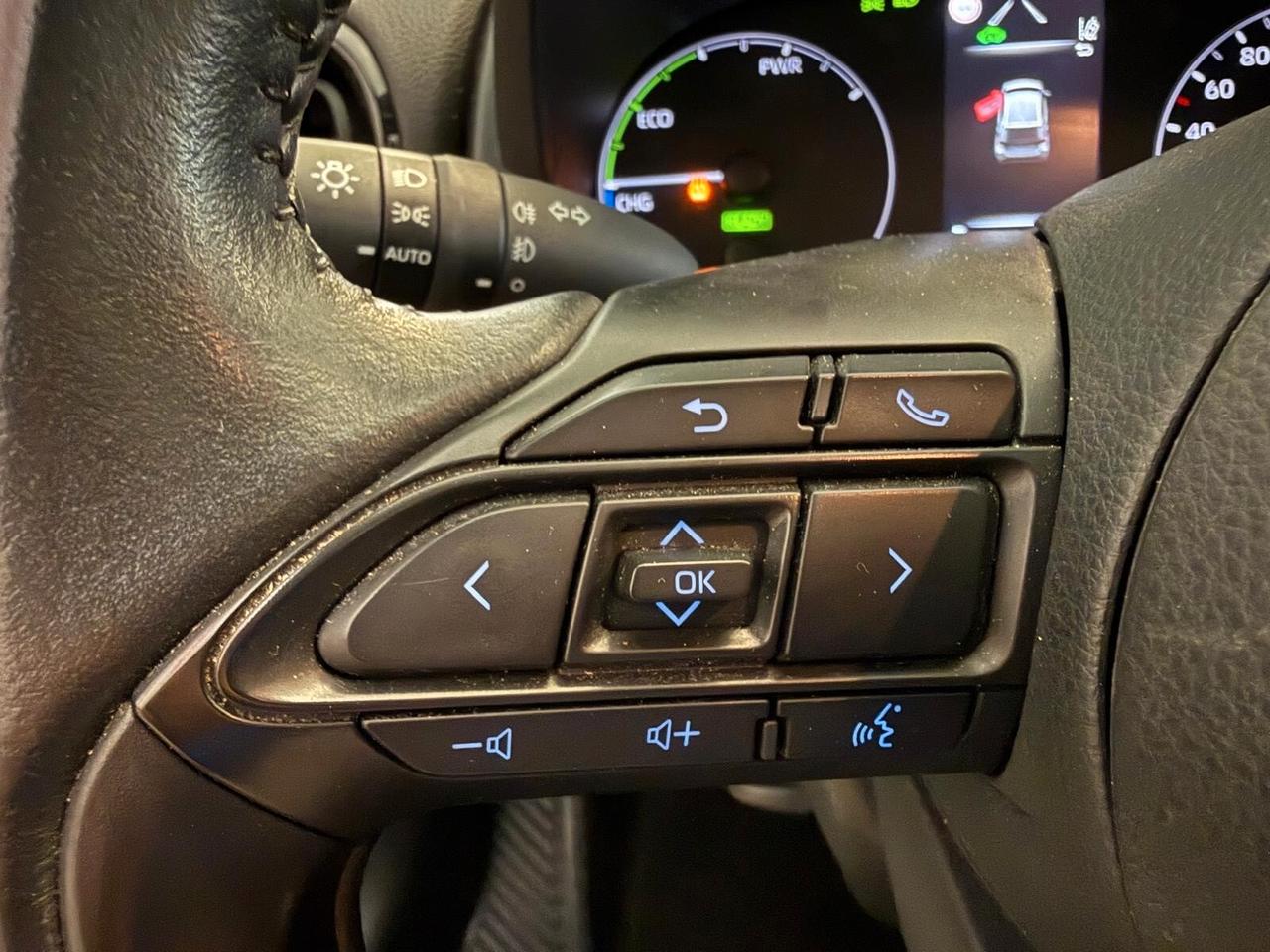 Toyota Yaris 1.5 Hybrid 5 porte Business