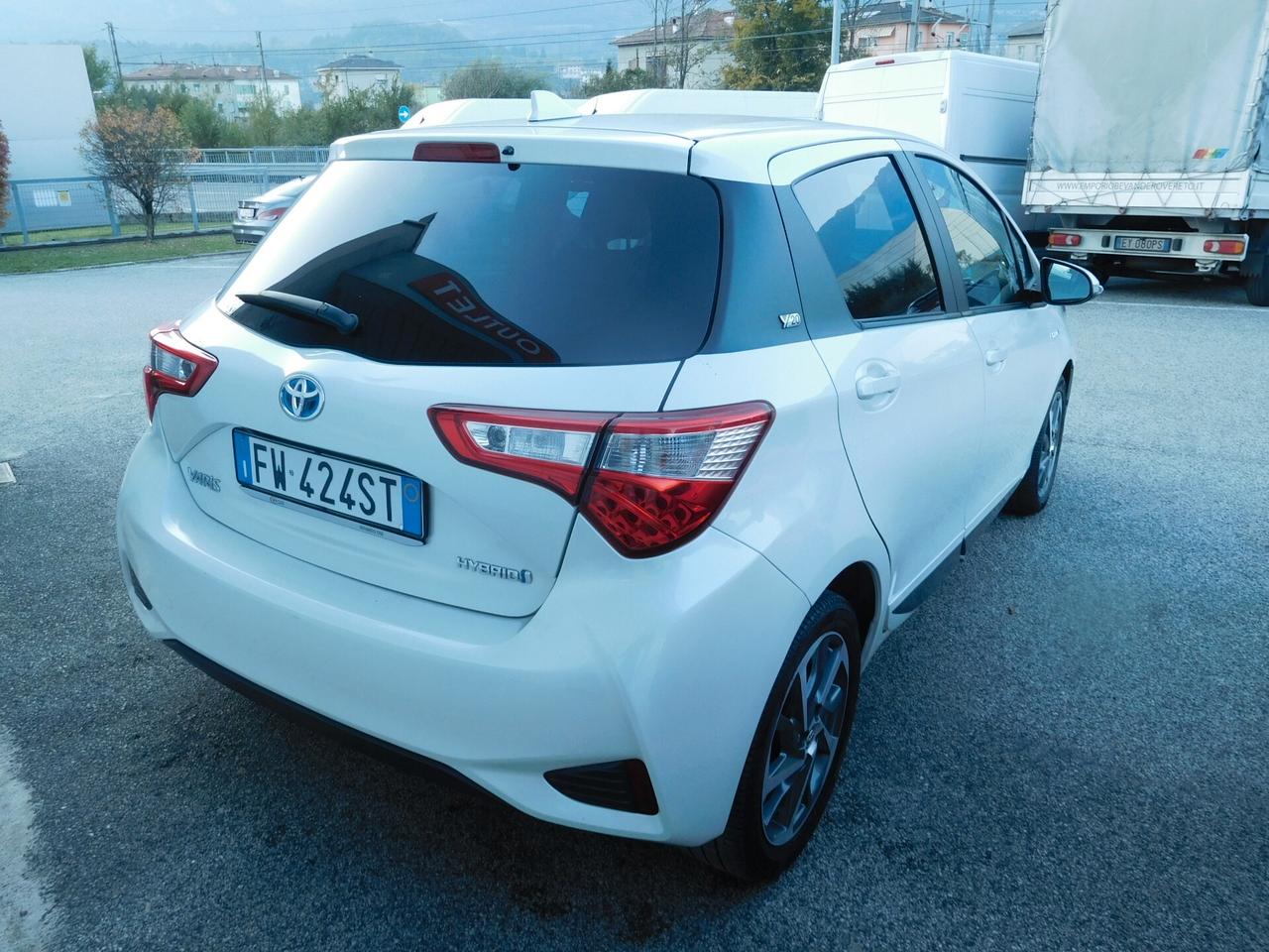 Toyota Yaris 1.5 Hybrid 5pt Y20 73/101cv - OK NEOPAT.