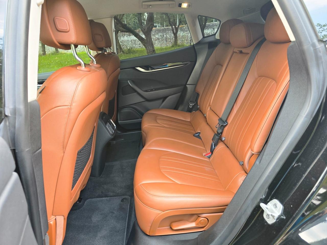 Maserati Levante V6 AWD 350 CV BENZINA - 2021