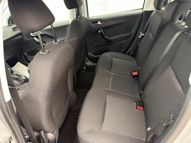 Peugeot 208 PureTech 82 5 porte Active