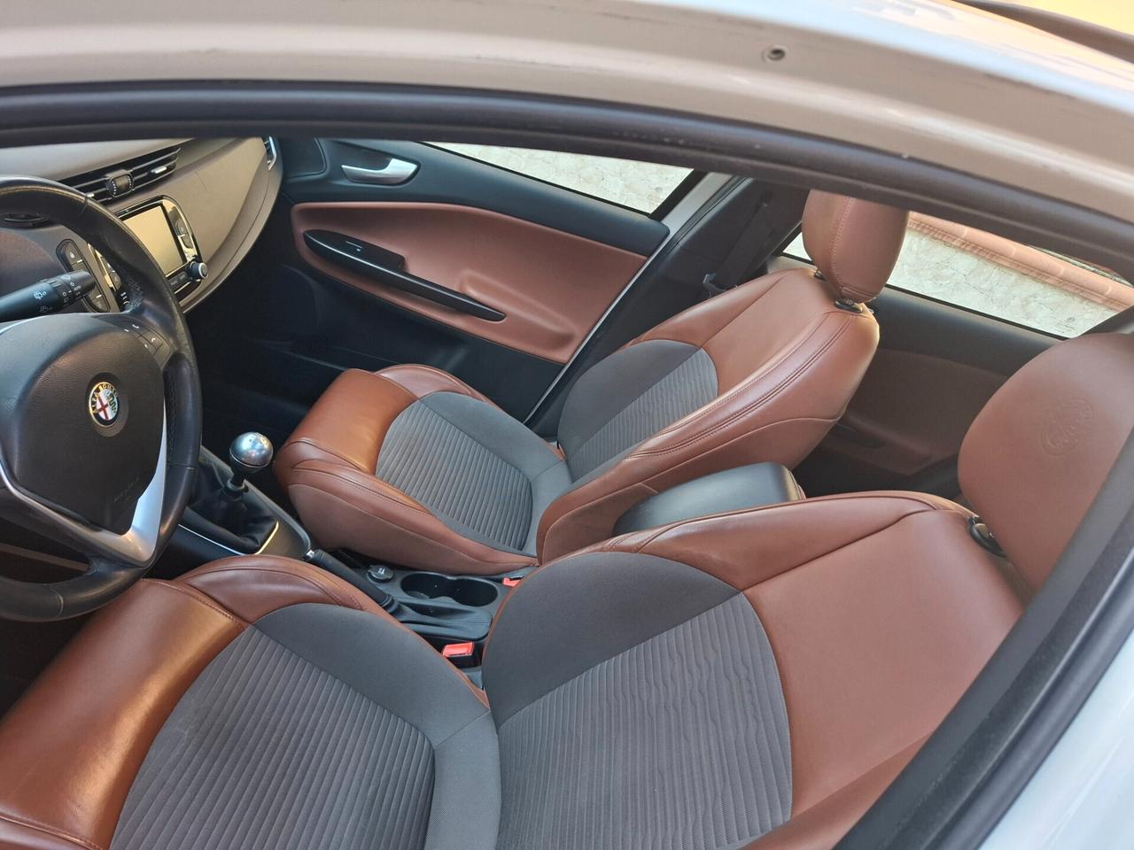 Alfa Romeo Giulietta - 1.6 JTD Pelle Navigazione