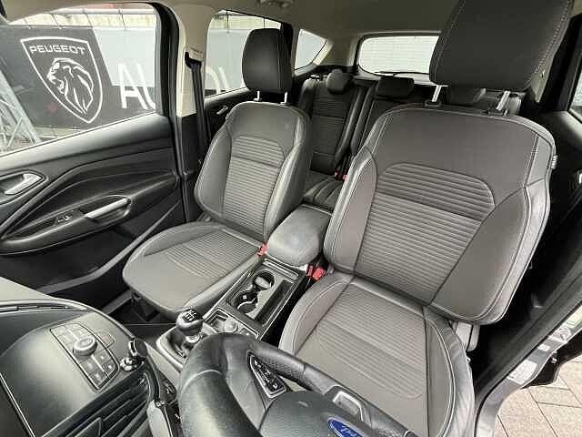 Ford Kuga 1.5 EcoBoost 120 CV S&S 2WD Titanium