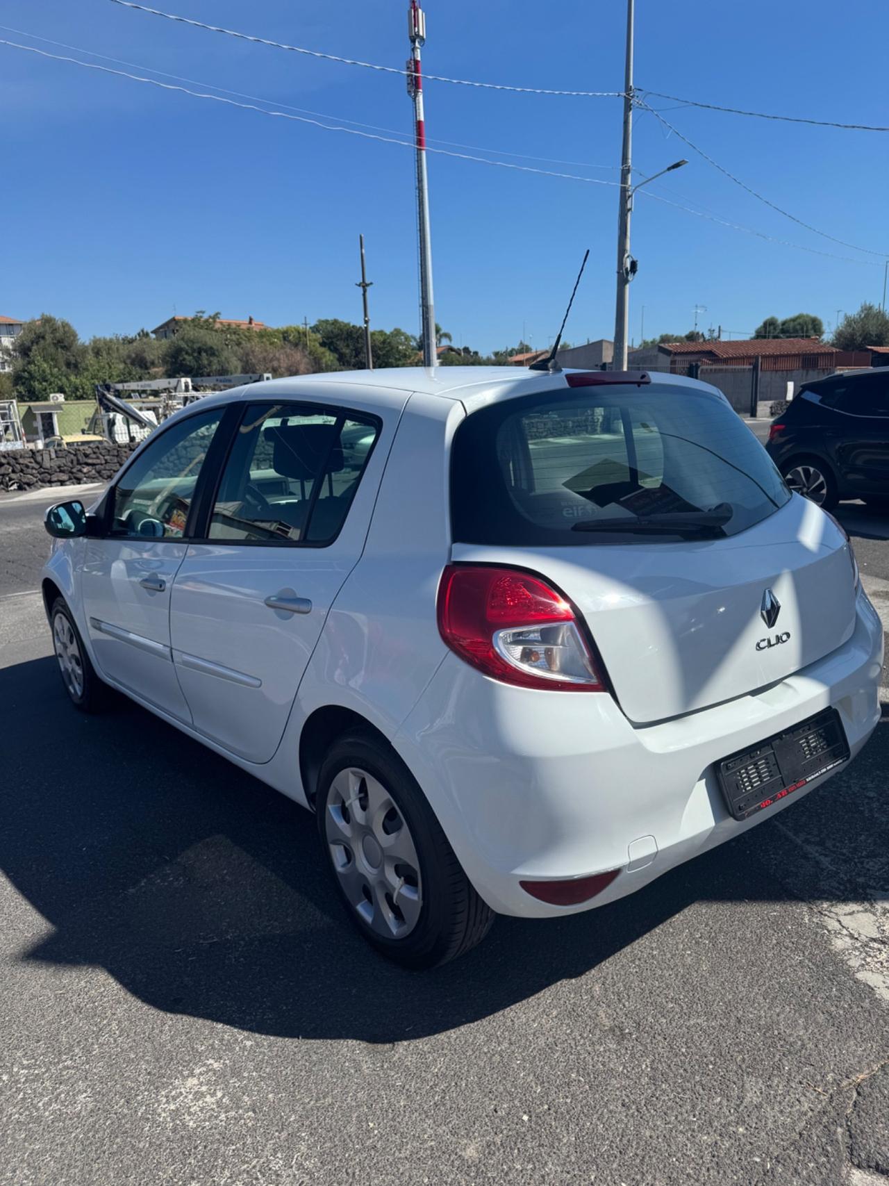 Renault Clio 1.2 16V 5 porte Luxe