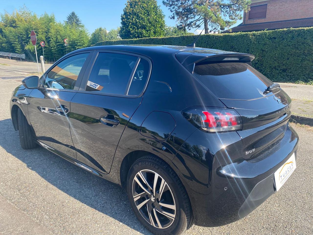 Peugeot 208 Active Pack 1.2 PureTech 75 #6434