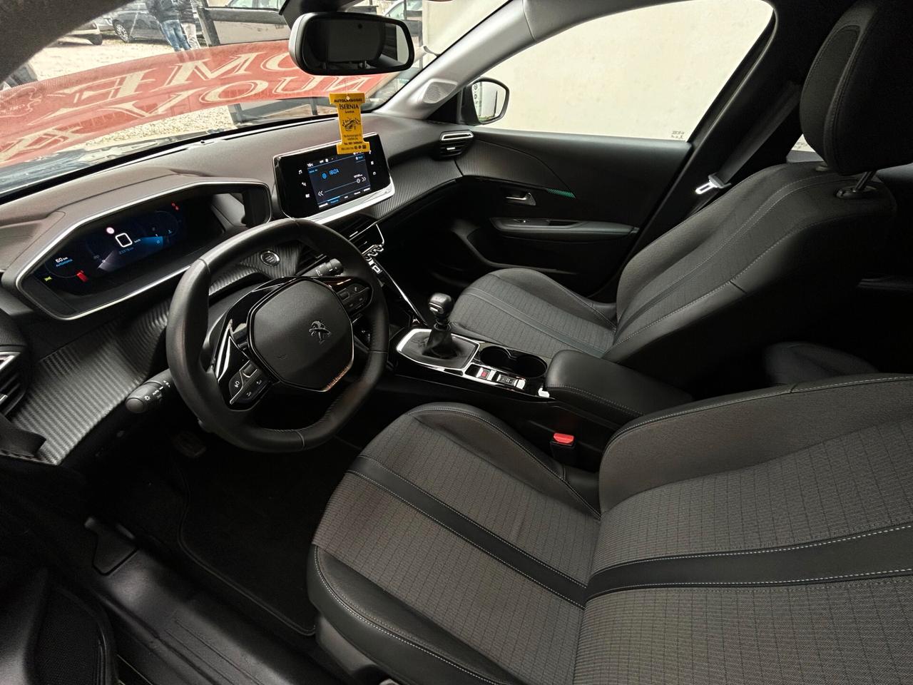 Peugeot 208 2022 1.5 DIESEL 5 porte Allure LEGGI