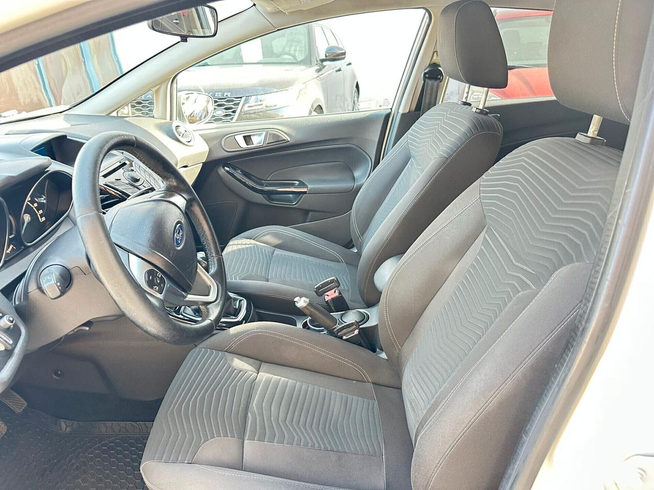 Ford Fiesta 1.5 TDCi 75CV 5 porte Titanium