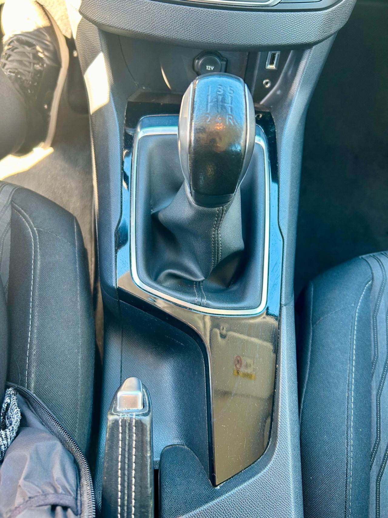 Peugeot 308 BlueHDi 150 S&S SW Allure