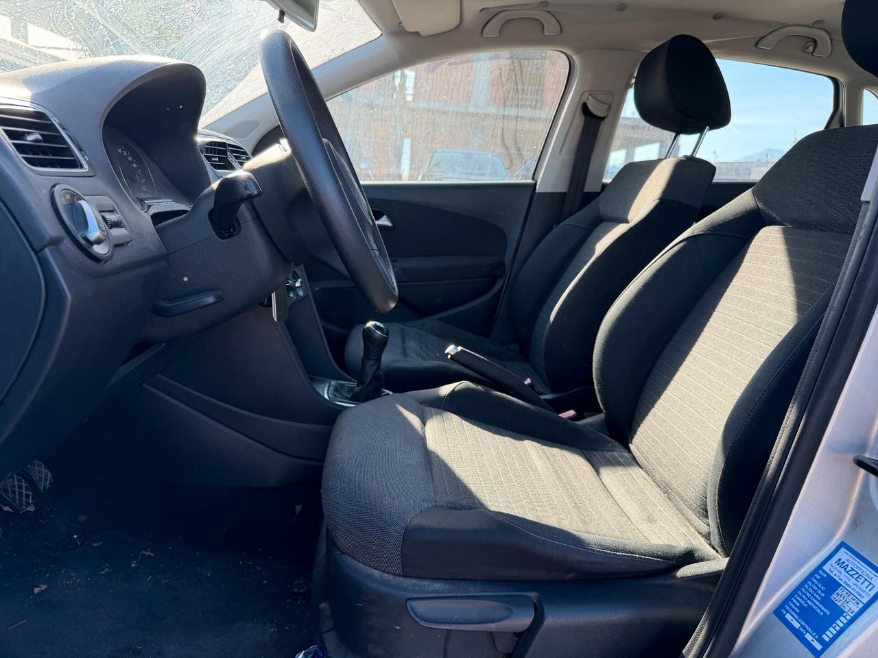 VOLKSWAGEN POLO 2012 1.2 DIESEL 75CV * LEGGI