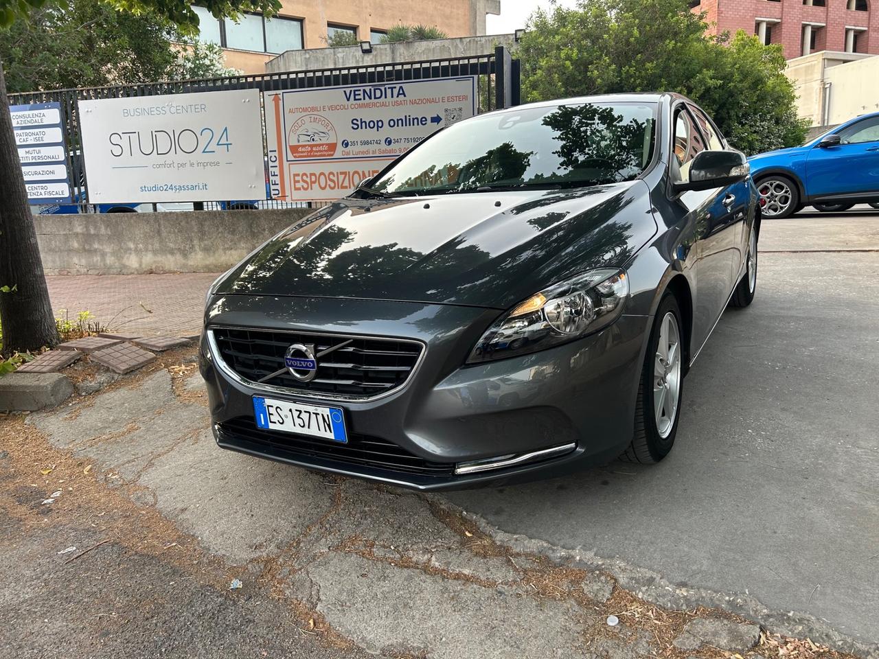 Volvo V40 KM. 61.000! D2