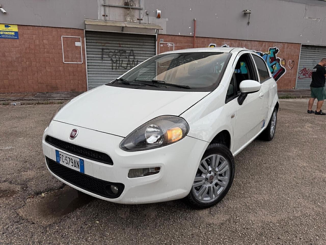 2016 Fiat Punto 1.4 8V 5 porte Natural Power Lounge