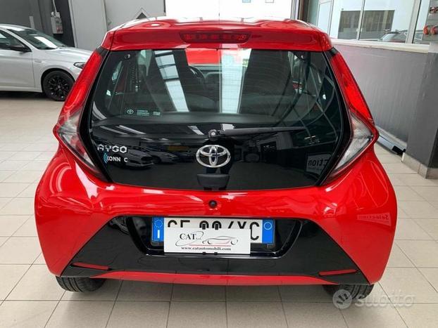 Toyota Aygo Connect 1.0 VVT-i 72 CV 5 porte x...