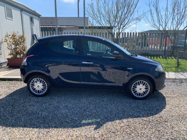 LANCIA Ypsilon 1.2 69 CV 5 porte PLATINUM