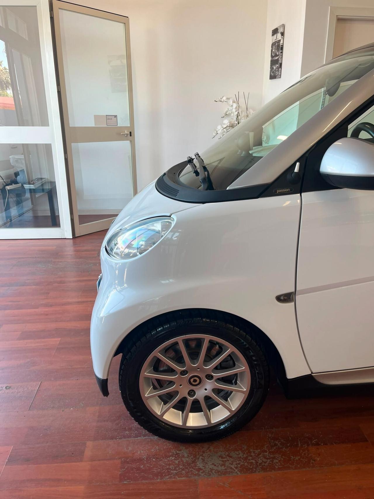 Smart ForTwo 1000 52 kW MHD coupé passion