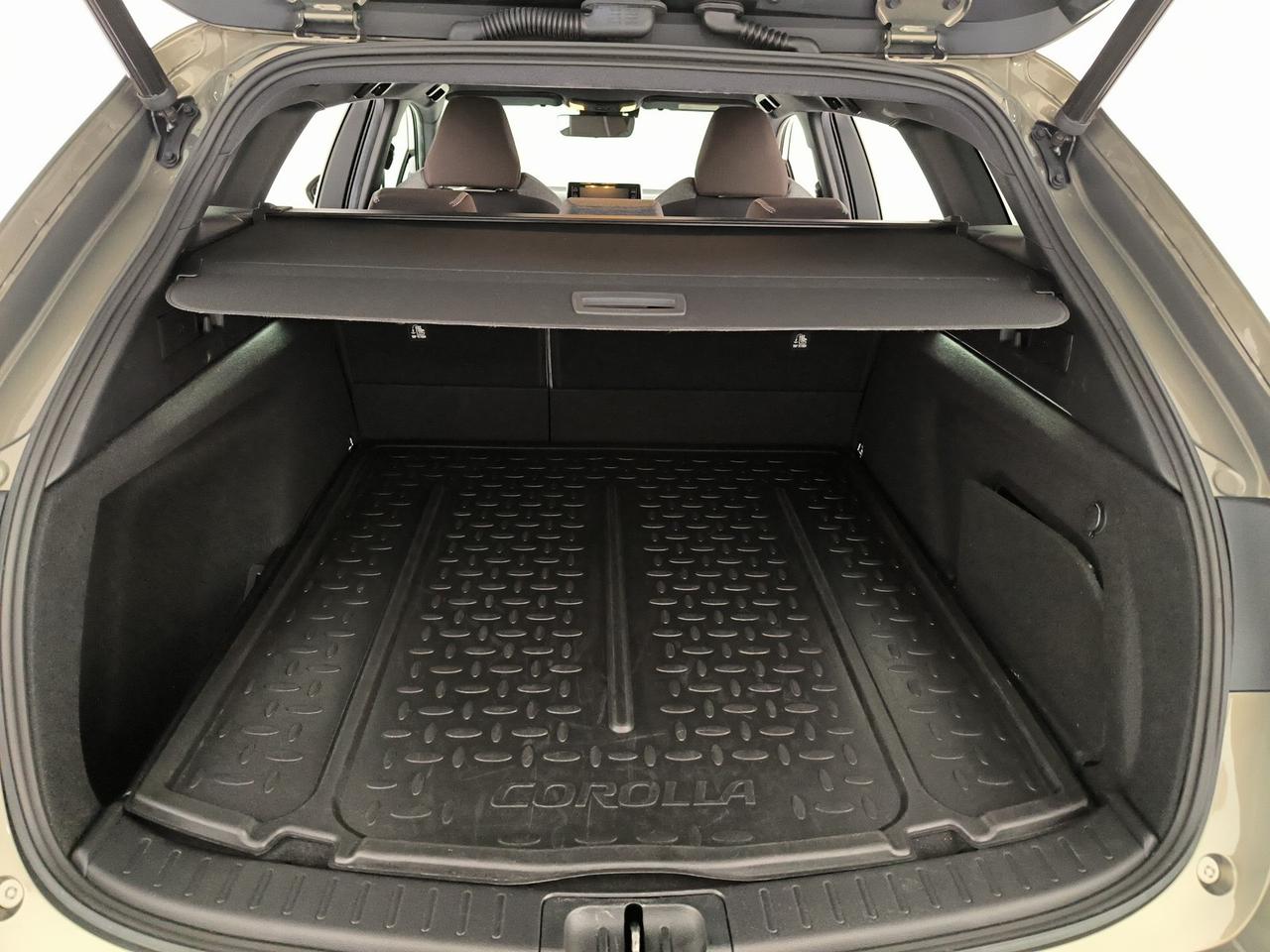 Toyota Corolla touring sports 2.0h trek cvt