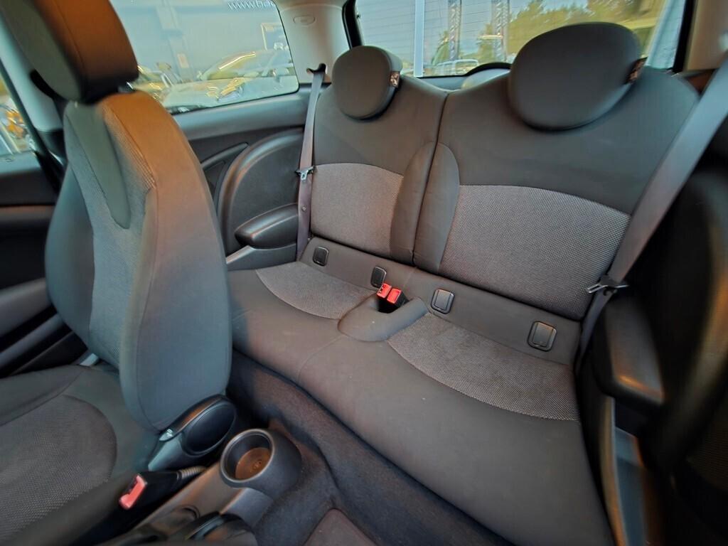 Mini COOPER D 1.6 110CV CHILI