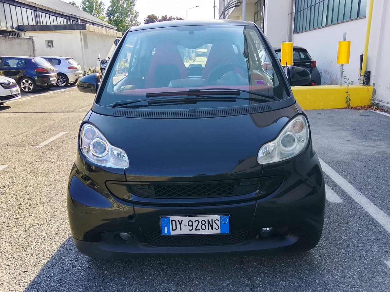 Smart ForTwo 1000 52 kW MHD coupé pure