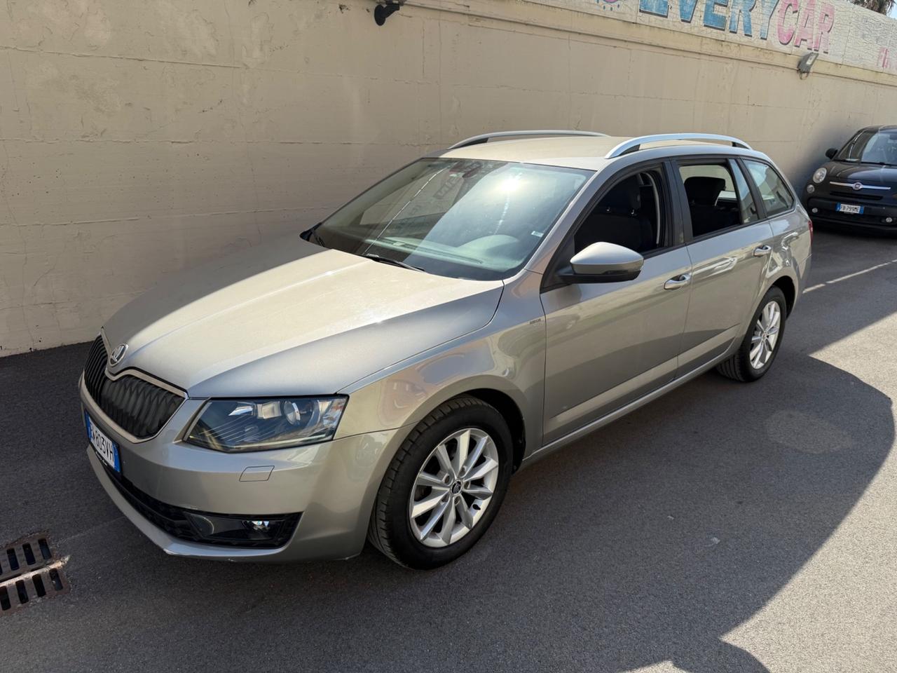 Skoda Octavia Station Wagon 1.6diesel - 2014