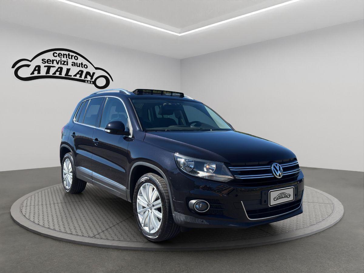 VOLKSWAGEN - Tiguan - 2.0 TDI 110 CV Sport BlueMotion Technology TETTO APRIBILE