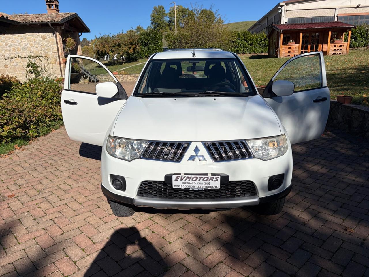 Mitsubishi L200 2.5 DI-D/136CV 4 POSTI