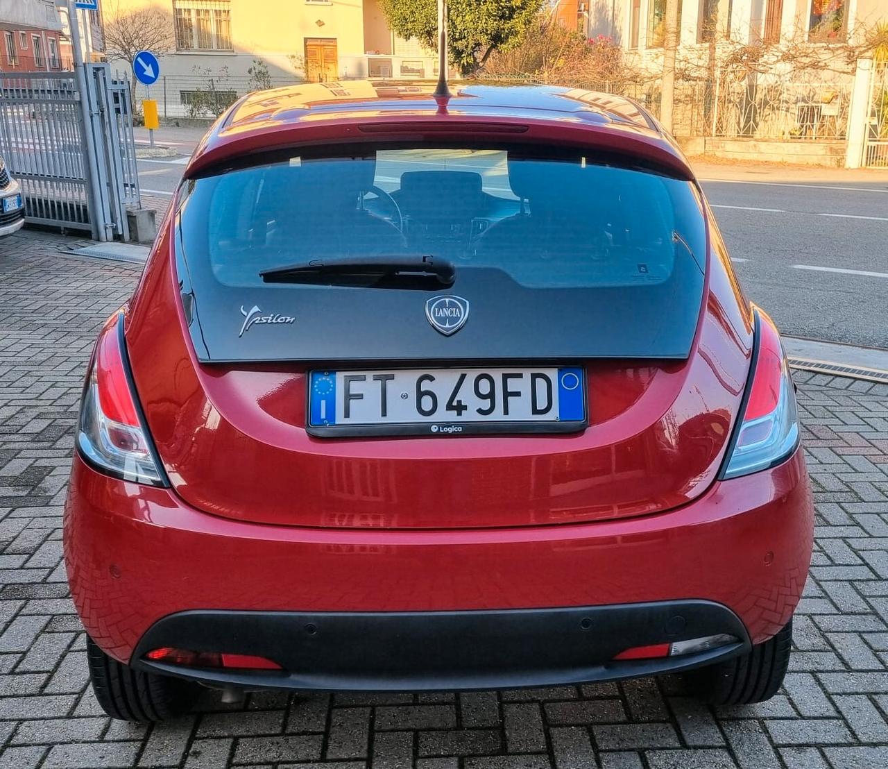 Lancia Ypsilon 1.2 69 CV 5 porte GPL Ecochic Elefantino Blu