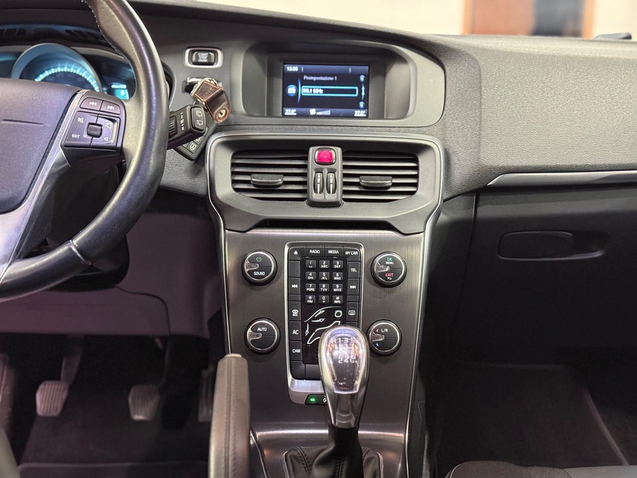 Volvo V40 D2 1.6 Powershift Style