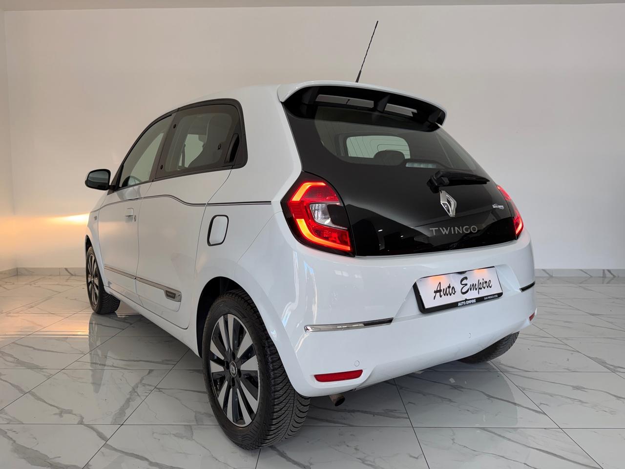 RENAULT TWINGO 92 CV AUTOMATICA FULL OPTIONAL 34.000 KM