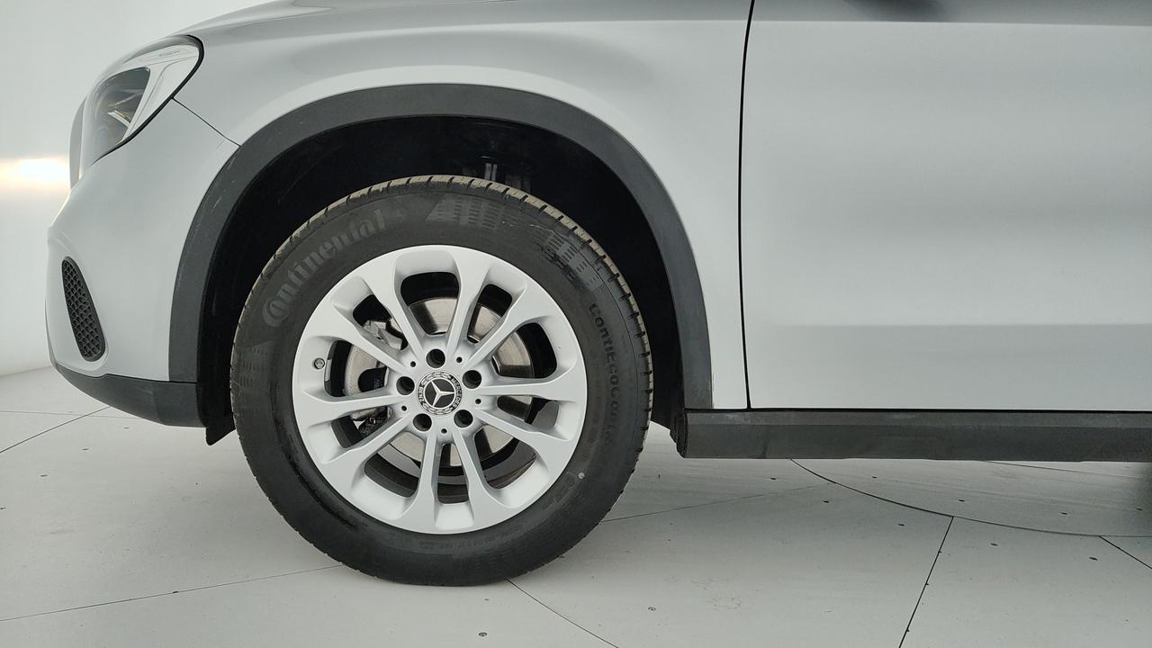 Mercedes-Benz GLA 180 Business