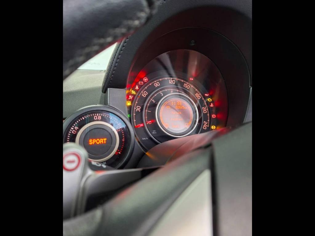 Abarth 500C 1.4 Turbo T-Jet MTA