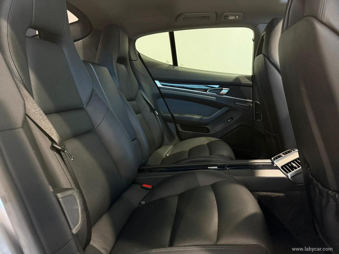 PORSCHE Panamera 3.0 Diesel Platinum Edition