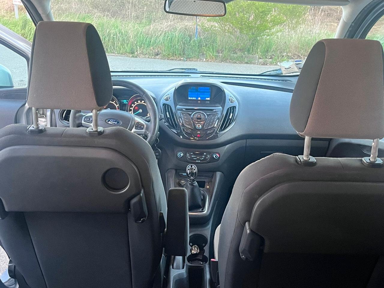 Ford Tourneo Courier 1.0 EcoBoost 100 CV Titanium