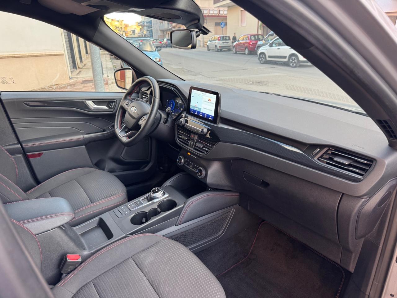 Ford Kuga 1.5 TDCI 120 CV ST-Line AUTO