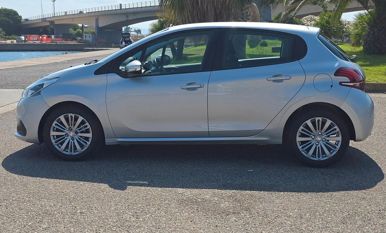 Peugeot 208 1.6 Bluehdi 75 cv 2018 Uniproprietaria