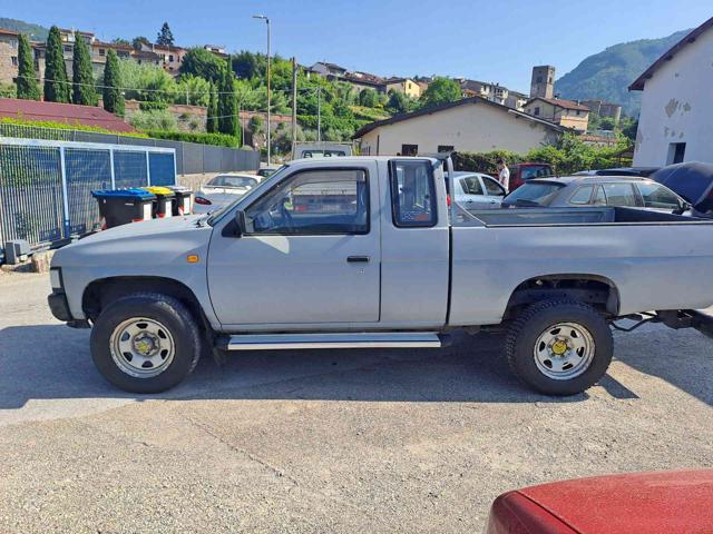 NISSAN King Cab 2500 4x4