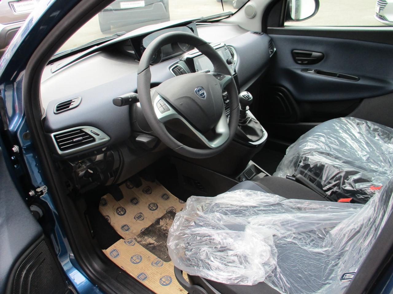 Lancia Ypsilon 1.0 FireFly 5 porte S&S Hybrid Gold Plus